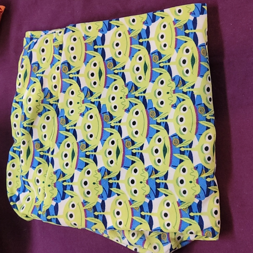 Lularoe Tc Alien Disney